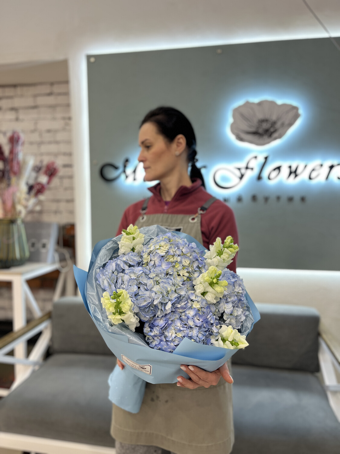 Букет из гортензий и антиринума