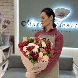 Букет с анемонами